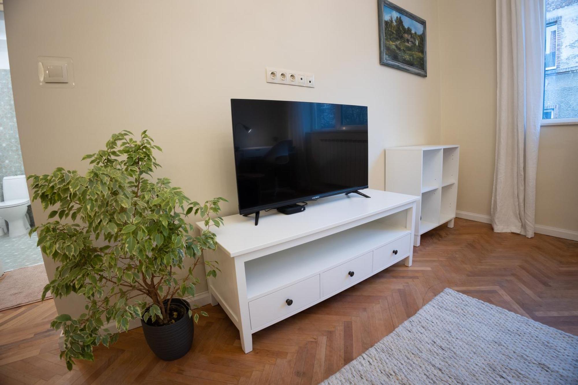 Planeta Dos Sonhos - Fast Wi-fi, 1bdr, Centre * Sofia