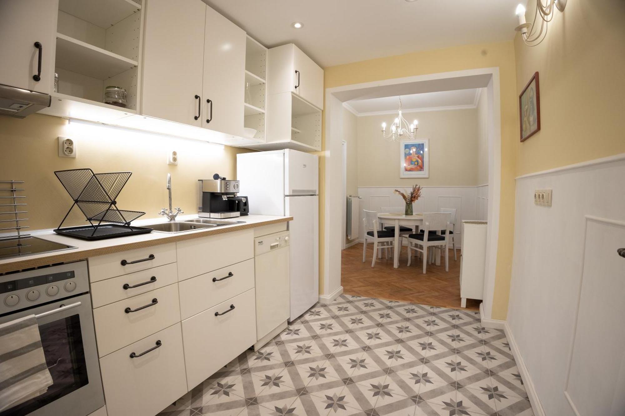 Planeta Dos Sonhos - Fast Wi-fi, 1bdr, Centre Apartment Sofia