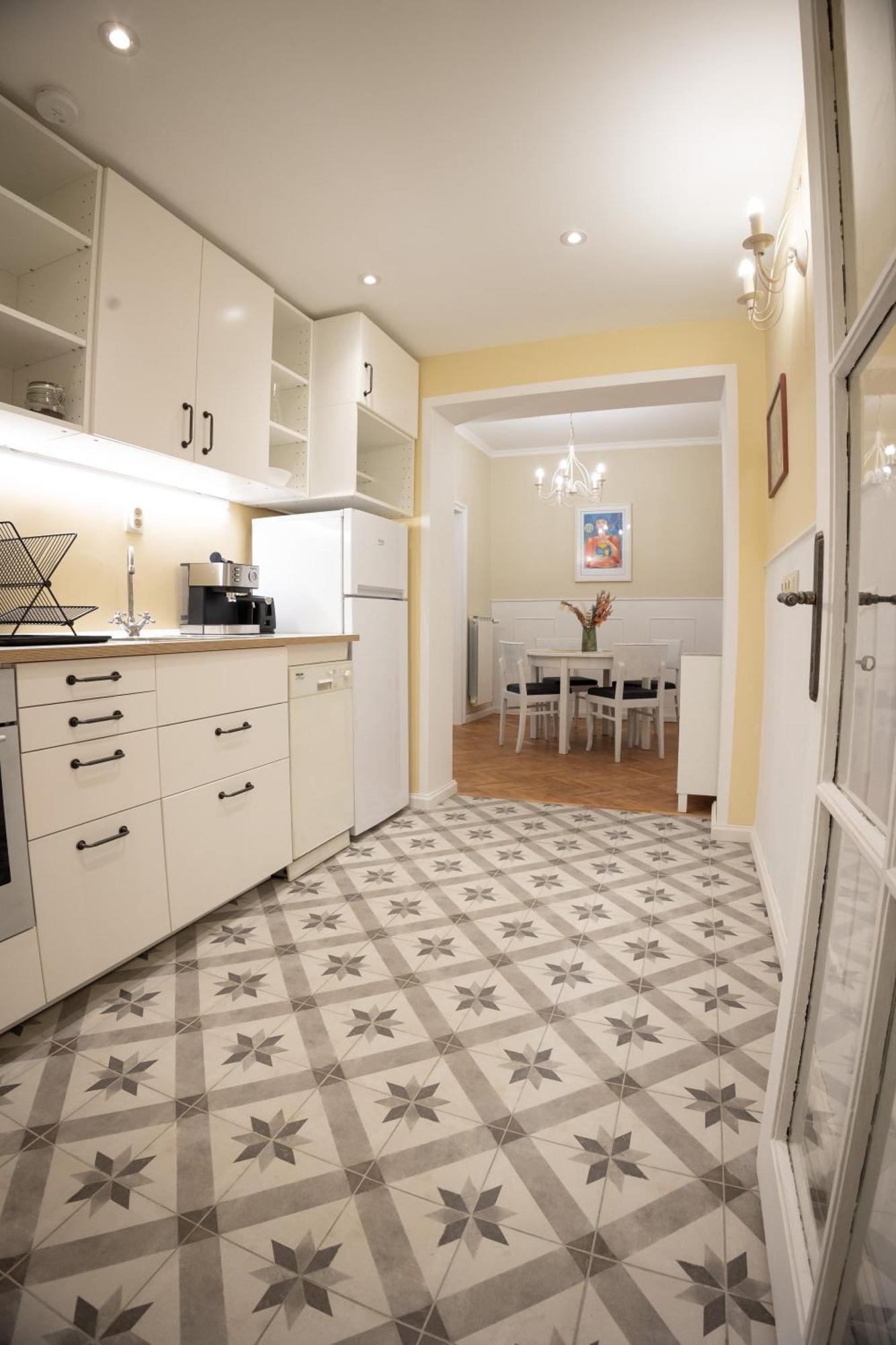 Planeta Dos Sonhos - Fast Wi-fi, 1bdr, Centre *